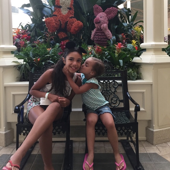 Meet your Posher, Marisol - Picture 3 of 6